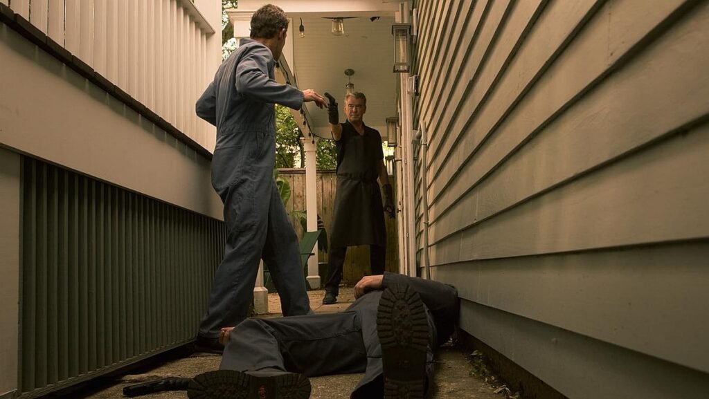 Fast Charlie: A Slick Neo-Noir Thrill Ride Analysis